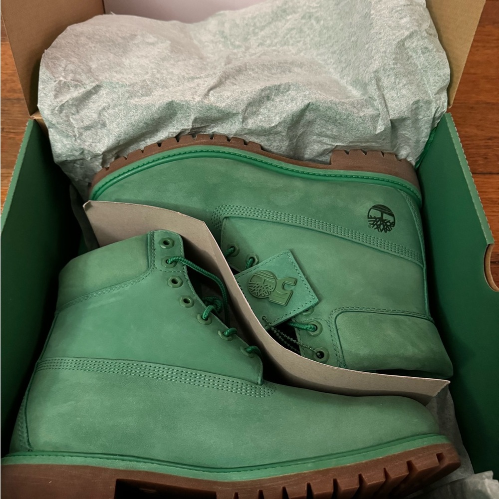 Timberland 50th Anniversary Green! Size 10 with box and hang tags!